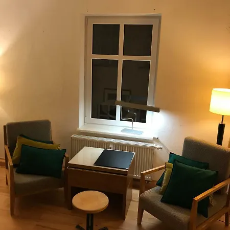 3 Ferienwohnung In Schwedter Altstadt Für 6 Personen Apartamento *