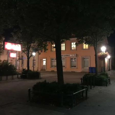 3 Ferienwohnung In Schwedter Altstadt Für 6 Personen Apartamento *
